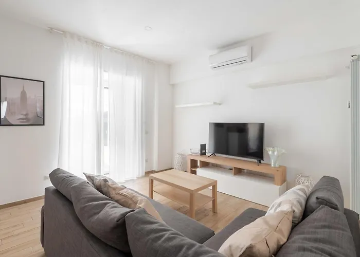 Loverhome 1 Rome